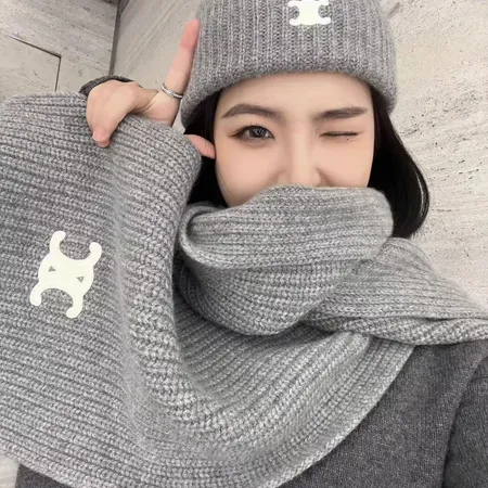 スーパーコピー セリーヌ マフラー