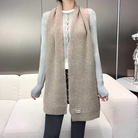 スーパーコピー ミュウミュウ マフラー