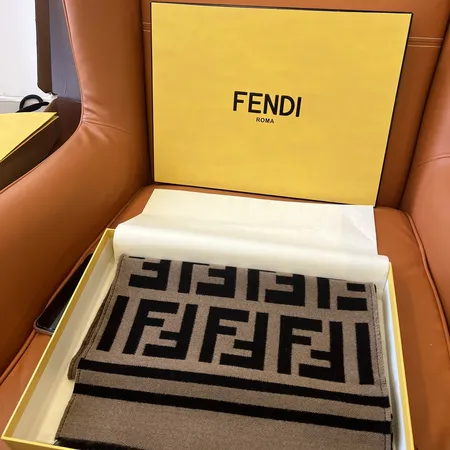 スーパーコピー フェンディ マフラー