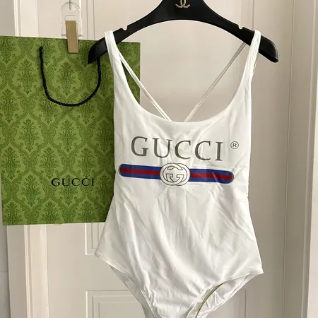 スーパーコピー グッチ 水着