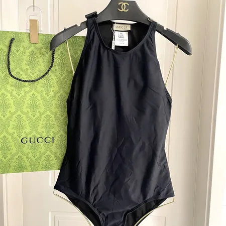 スーパーコピー グッチ 水着