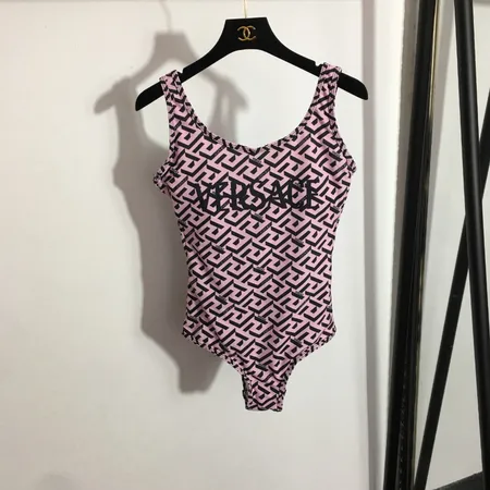  スーパーコピー シュプリーム 水着