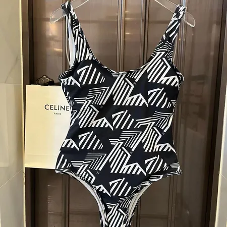 スーパーコピー シャネル 水着