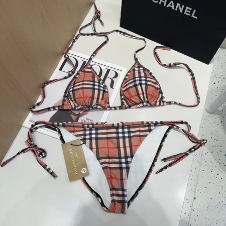  スーパーコピー バーバリー ス 水着