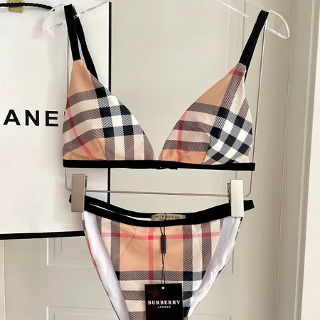  スーパーコピー バーバリー ス 水着