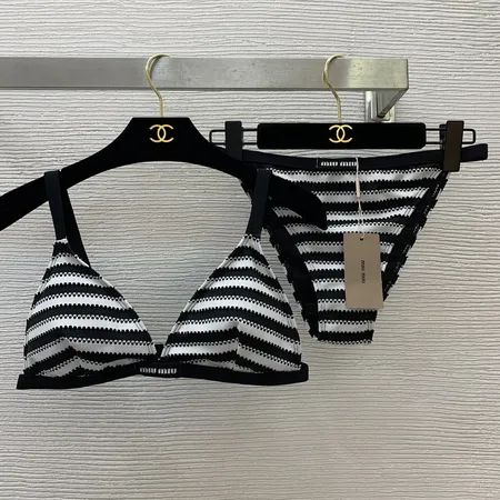 スーパーコピー ミュウミュウ 水着