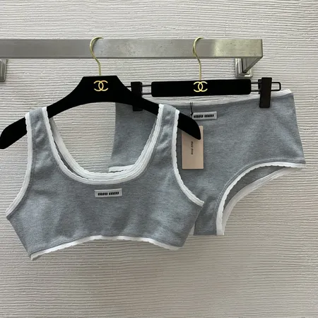  スーパーコピー ミュウミュウ 水着