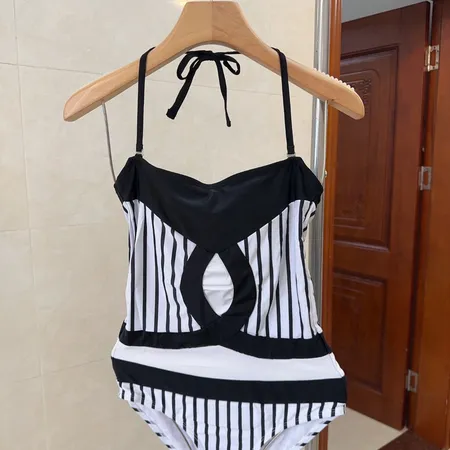 スーパーコピー シャネル 水着