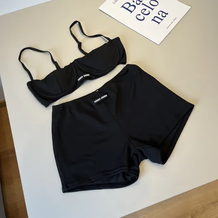  スーパーコピー ミュウミュウ 水着