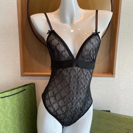 スーパーコピー グッチ 水着