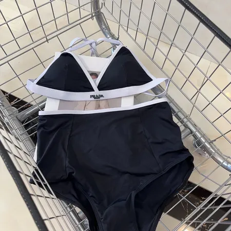  スーパーコピー プラダ 水着