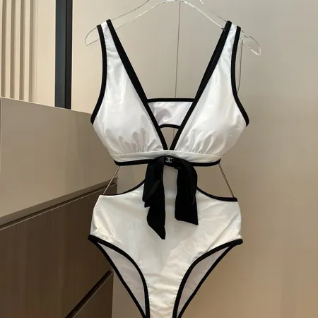 スーパーコピー シャネル 水着