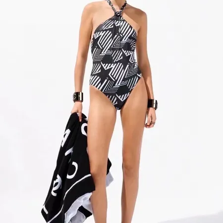 スーパーコピー シャネル 水着