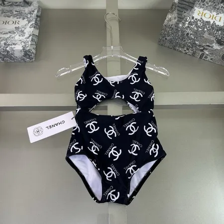 スーパーコピー シャネル 水着