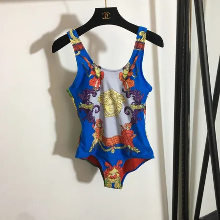  スーパーコピー シュプリーム 水着