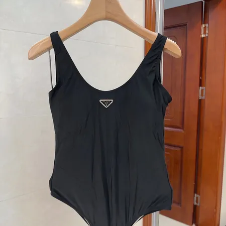  スーパーコピー プラダ 水着