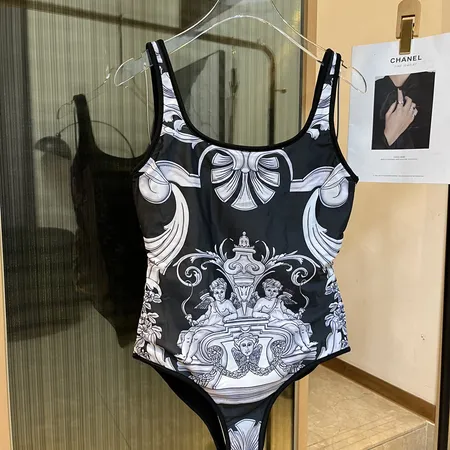 スーパーコピー ヴェルサーチ 水着