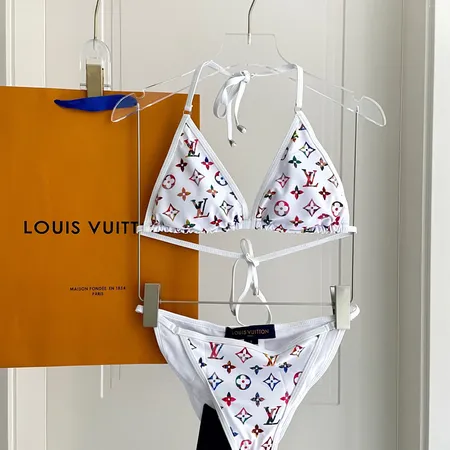 スーパーコピー シャネル 水着