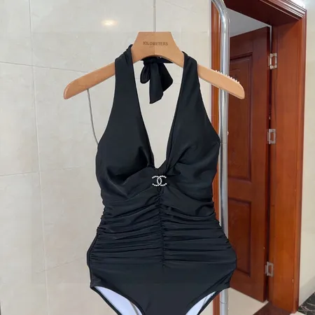 スーパーコピー シャネル 水着