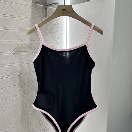 スーパーコピー シャネル 水着