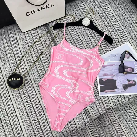 スーパーコピー シャネル 水着