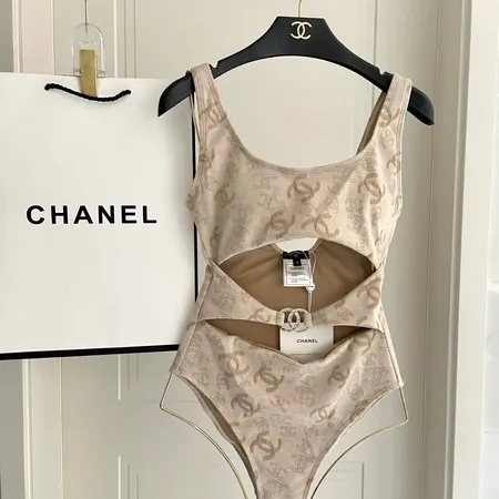 スーパーコピー シャネル 水着