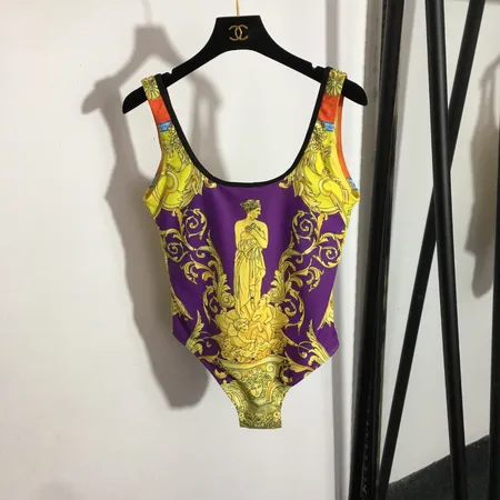  スーパーコピー シュプリーム 水着