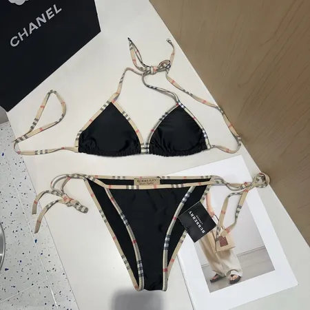 スーパーコピー バーバリー ス 水着