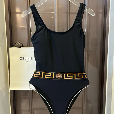  スーパーコピー シュプリーム 水着