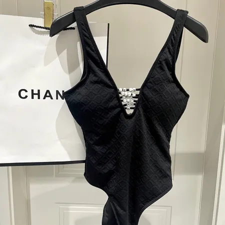 スーパーコピー シャネル 水着