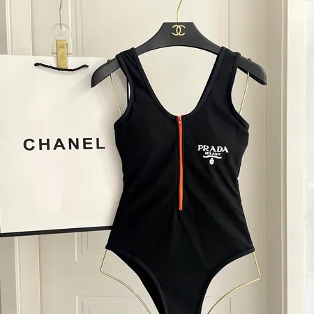 スーパーコピー バレンシアガ 水着