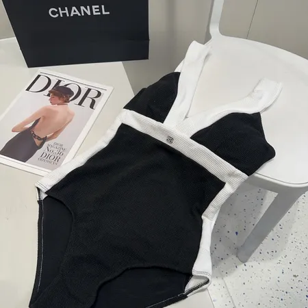 スーパーコピー シャネル 水着