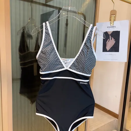 スーパーコピー シャネル 水着