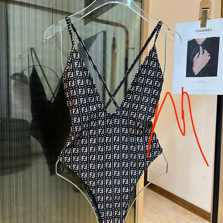 スーパーコピー フェンディ 水着