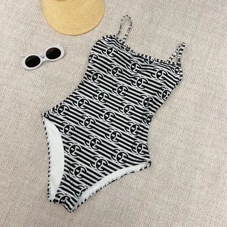 スーパーコピー シャネル 水着