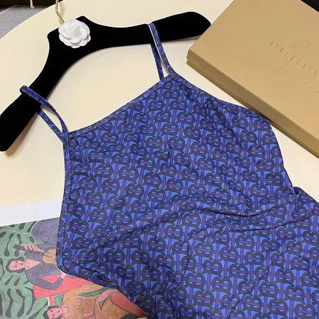 スーパーコピー バーバリー ス 水着