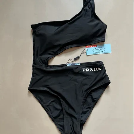 スーパーコピー シュプリーム 水着