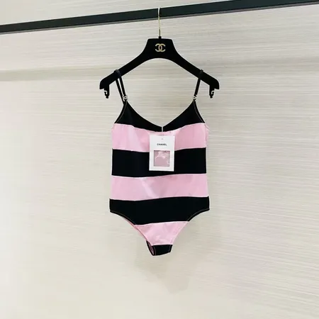 スーパーコピー シャネル 水着