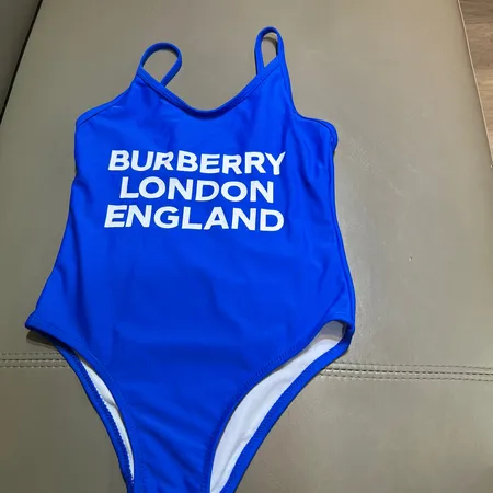  スーパーコピー バーバリー ス 水着