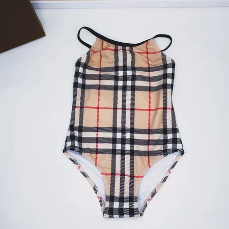  スーパーコピー バーバリー ス 水着