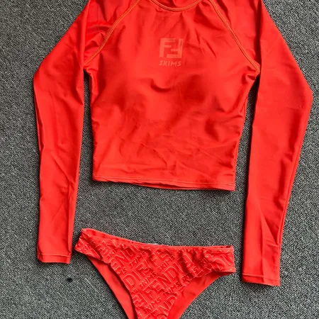 スーパーコピー フェンディ 水着