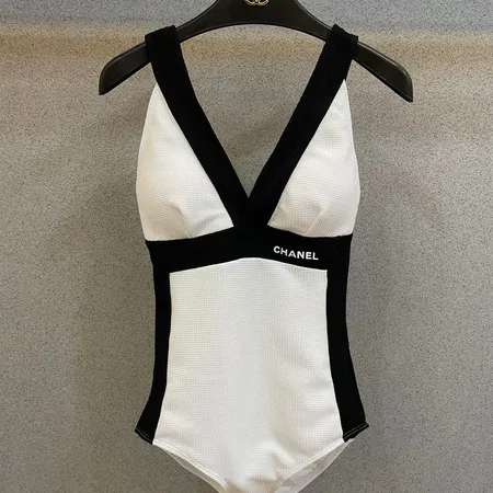 スーパーコピー シャネル 水着