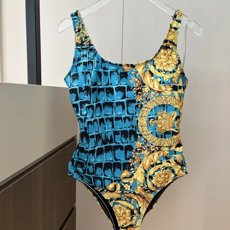 スーパーコピー ヴェルサーチ 水着