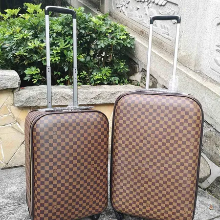スーパーコピー ルイヴィトン スーツケース