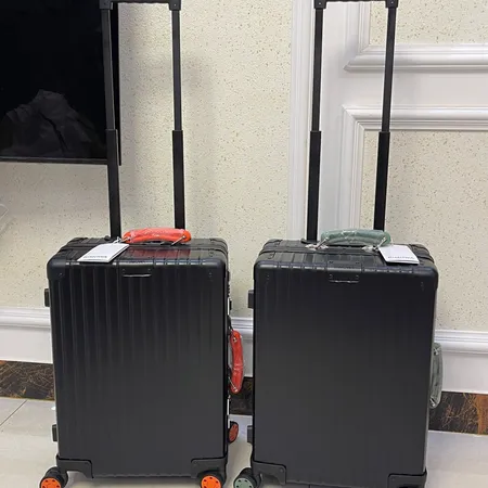 スーパーコピー リモワ スーツケース