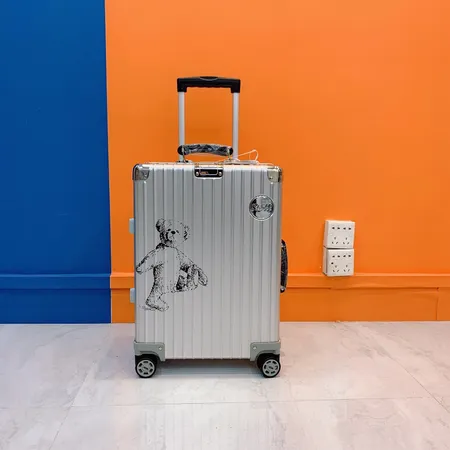 スーパーコピー リモワ スーツケース