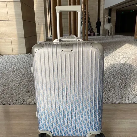 スーパーコピー リモワ スーツケース