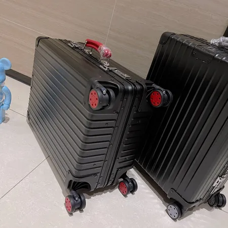 スーパーコピー リモワ スーツケース