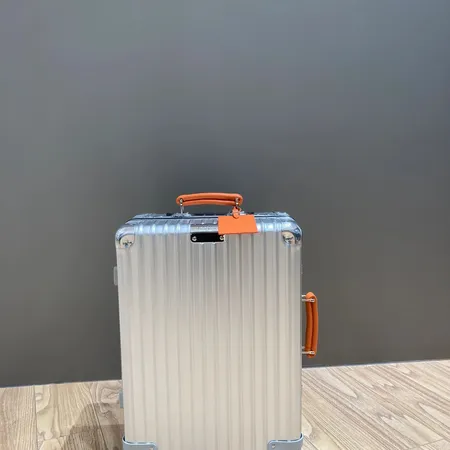 スーパーコピー リモワ スーツケース