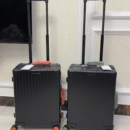 スーパーコピー リモワ スーツケース